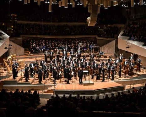 Arnold Schoenberg: Violin Concerto, Verklärte Nacht, Jacob's Ladder Recording Review – A Compelling and Remarkable Collection